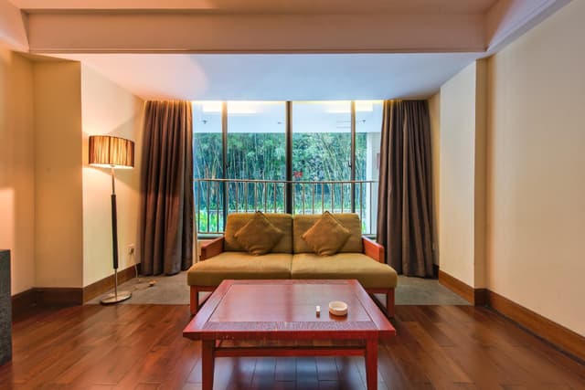 Deluxe Garden View Twin Room