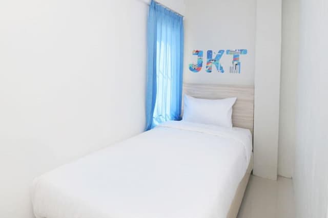 1 Single Bed