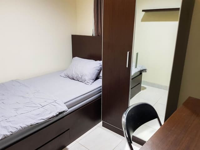Standard Room, Women only