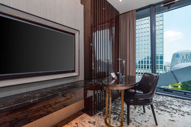 Executive Club Twin Room