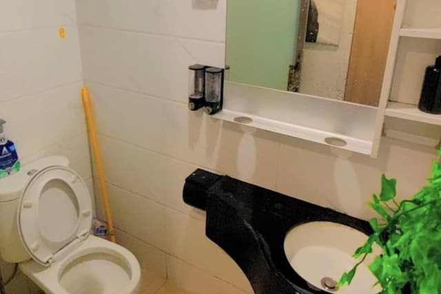 1 Bedrooms