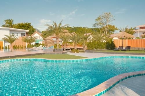 Phi Phi Andaman Beach Resort1