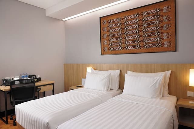 Superior Room, 2 Twin Beds, Smoking (Shower Only)