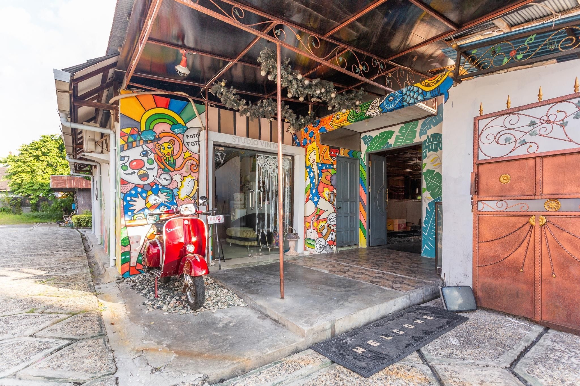 OYO 2527 Hotel Triana4