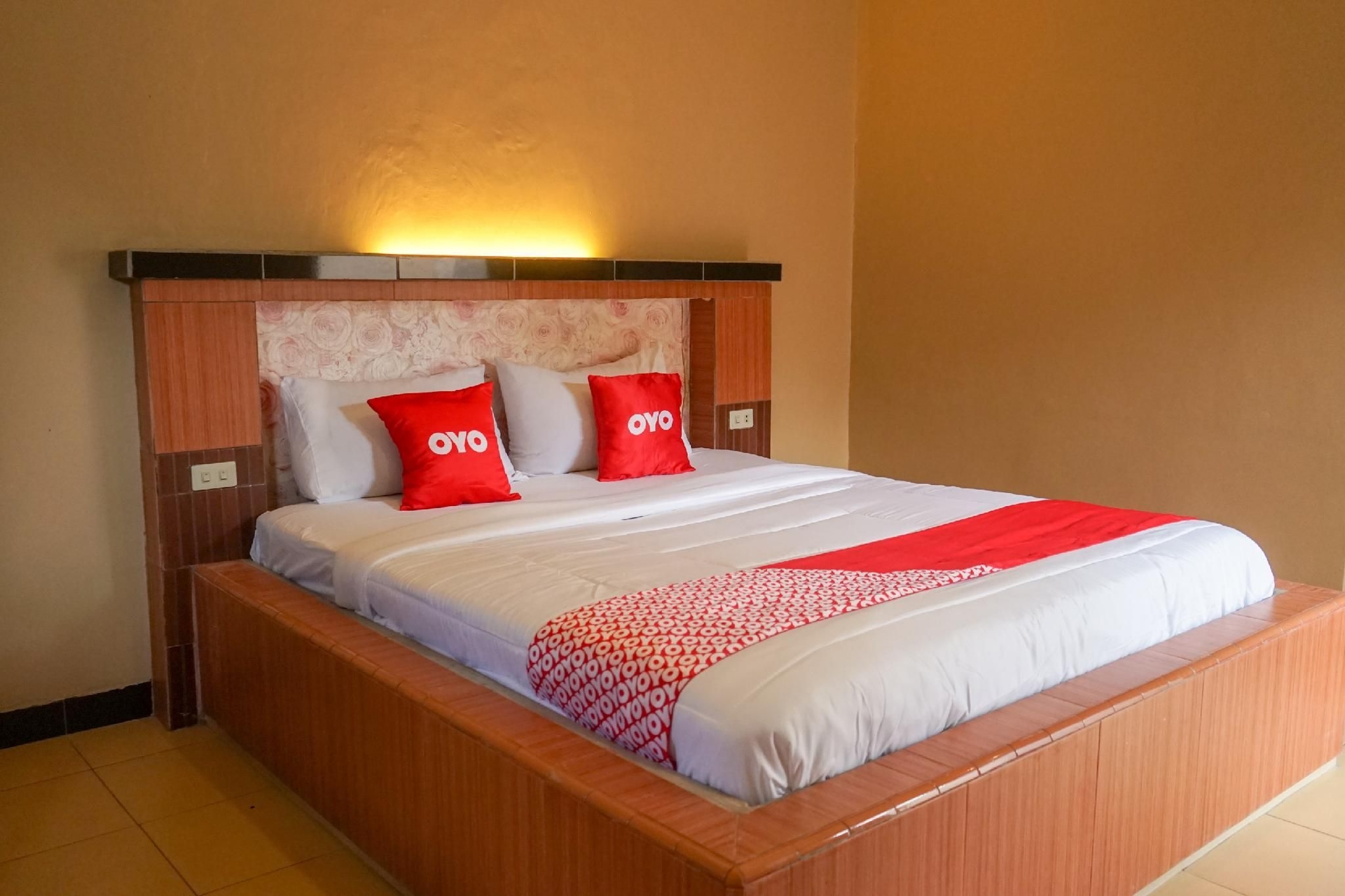OYO 2029 Hotel Jatimas3