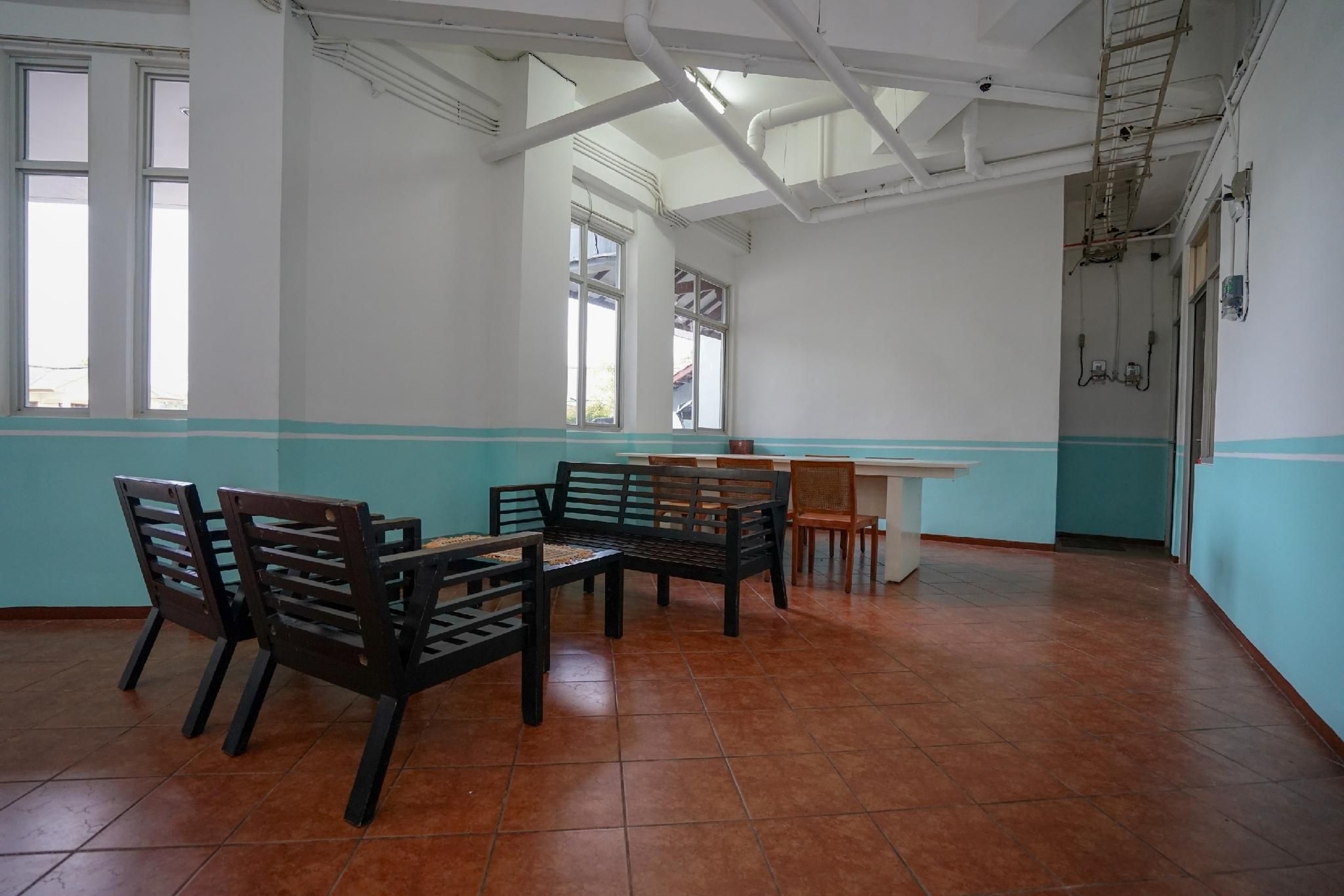 Super OYO 1844 Bravo Residence1