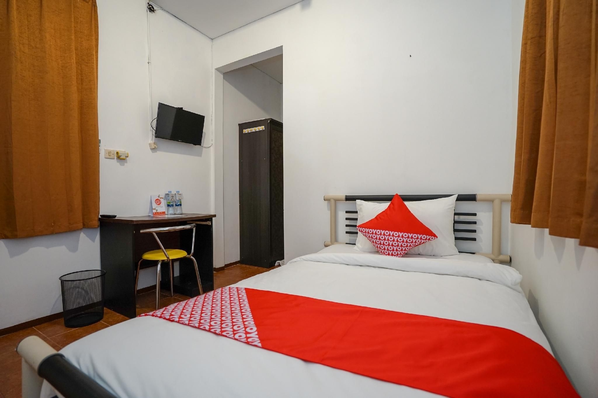 Super OYO 1844 Bravo Residence2