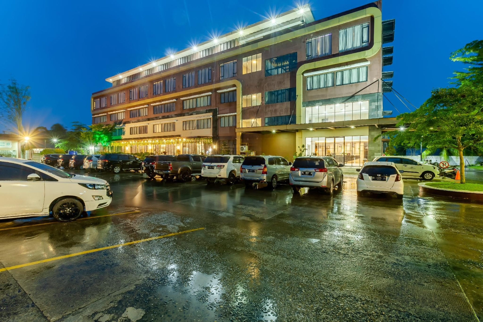 The Royal Idi Hotel0