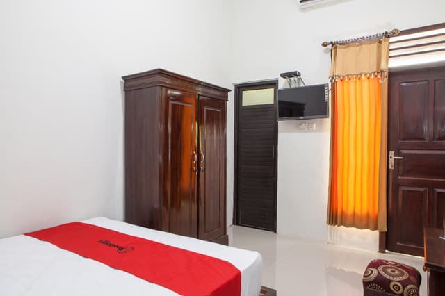 RedDoorz Room