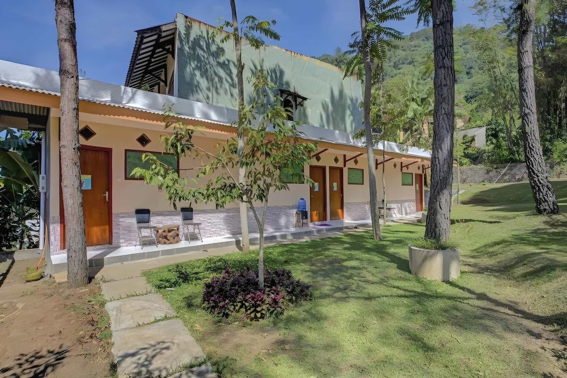 OYO 3208 Villa Inn App Trawas Bintaro Syariah OYO 3208 Villa Inn App Trawas Bintaro Syariah