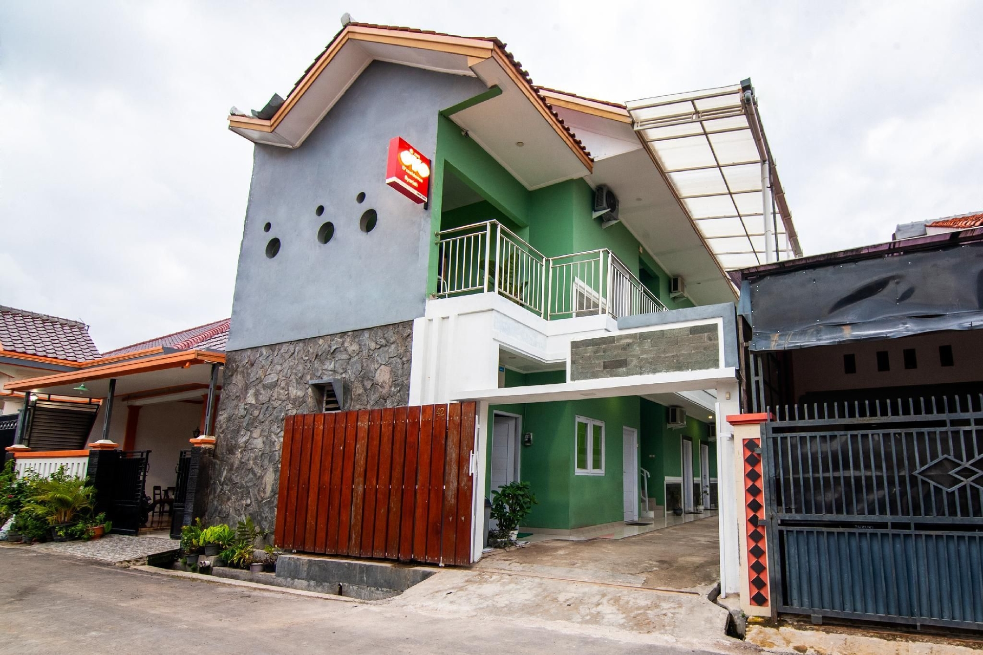 Super OYO 2808 D'residence Syariah0