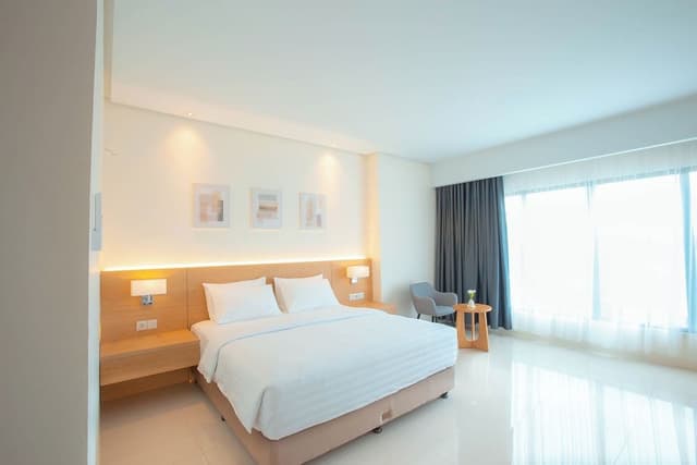 Deluxe Double Room, City View