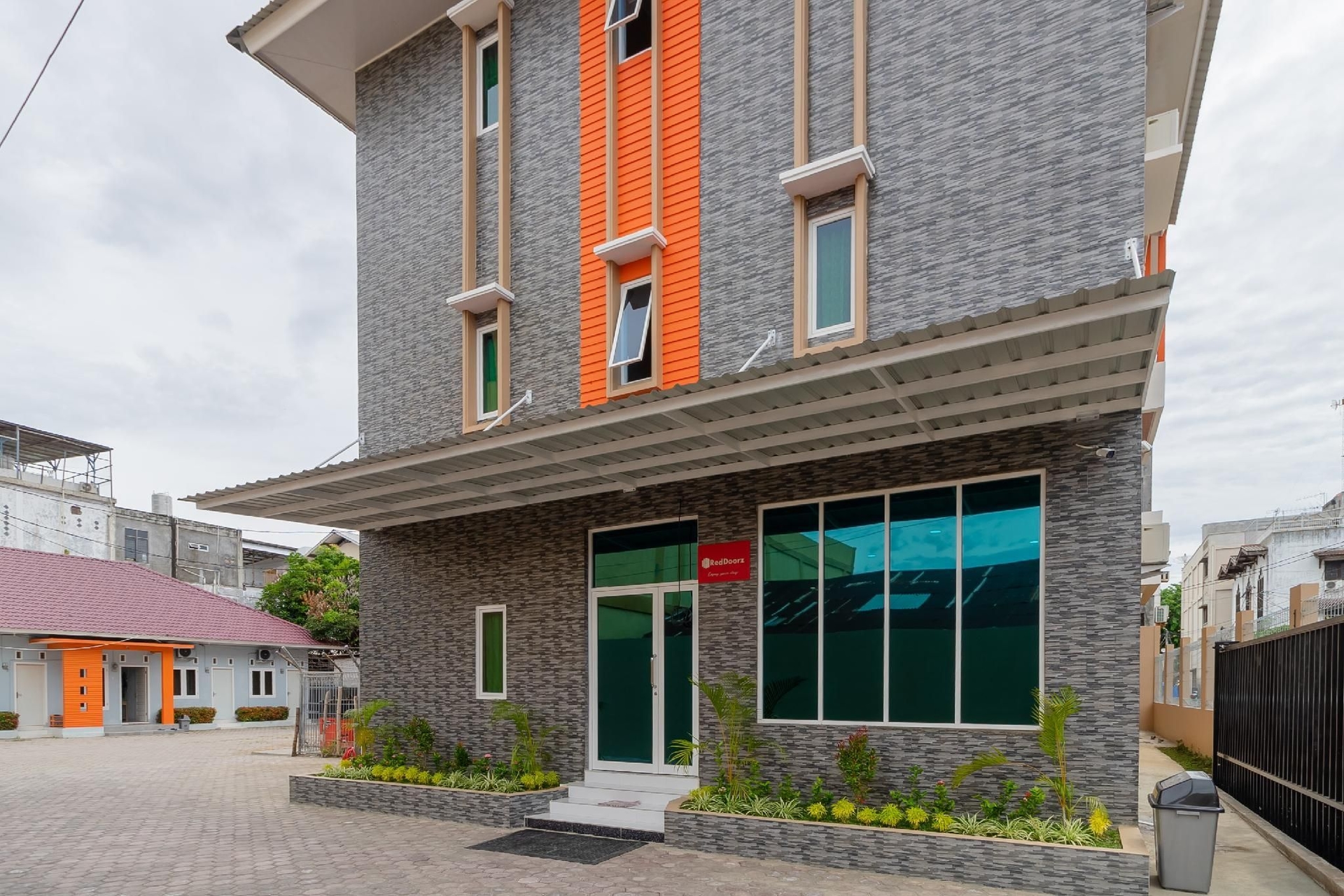 เรดดอร์ซ เชาเรียะฮ์ แอท ปังลิมา โปเลม อาเจะฮ์ (RedDoorz Syariah @ Panglima Polem Aceh)1