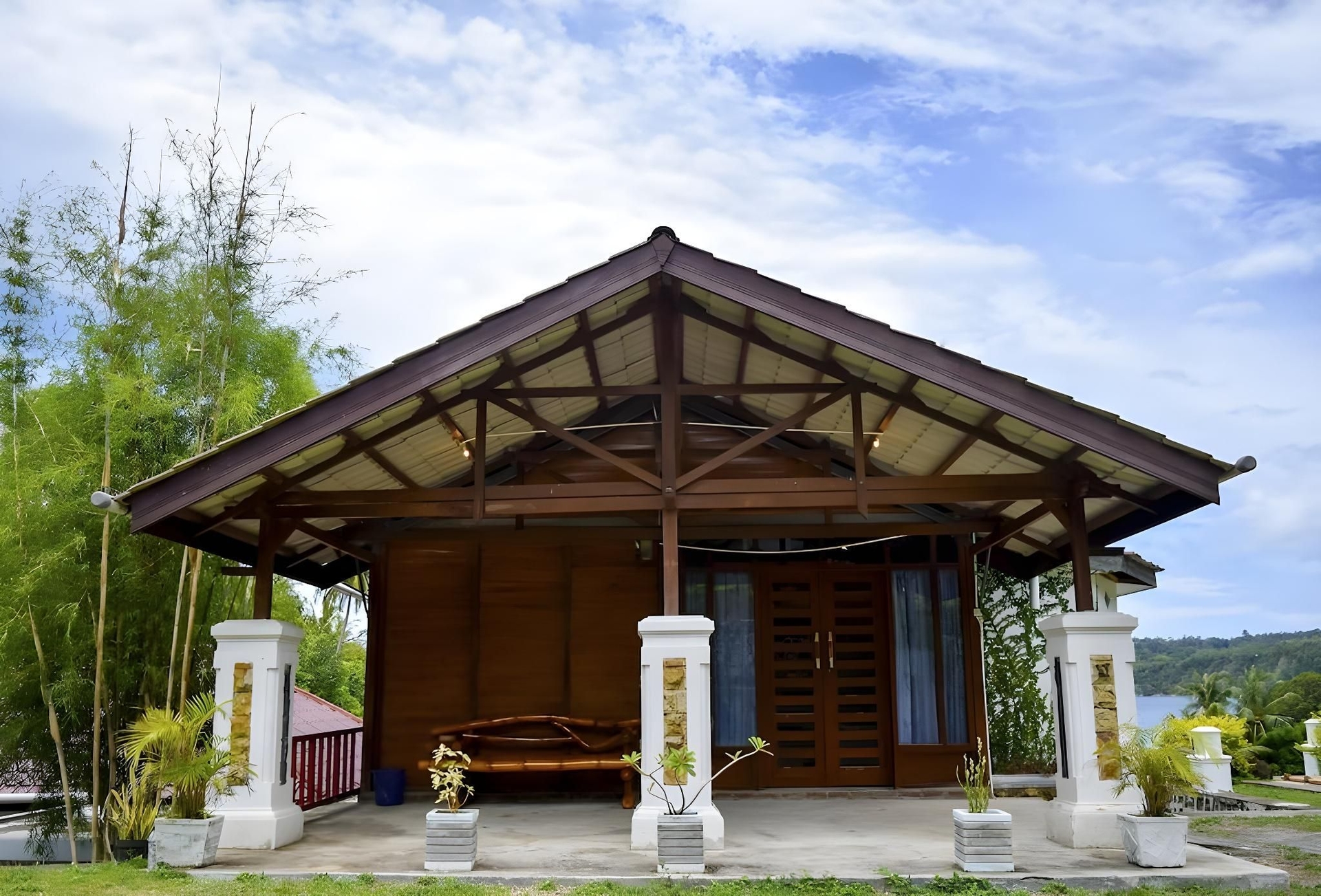 The Hawk's Nest Resort1