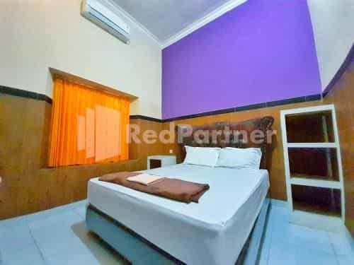 LH101 Guest House Syariah near Makam Sunan Bonang RedPartner LH101 Guest House Syariah near Makam Sunan Bonang RedPartner