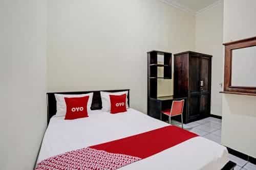 OYO Life 92773 Griya Trubus Syariah OYO Life 92773 Griya Trubus Syariah