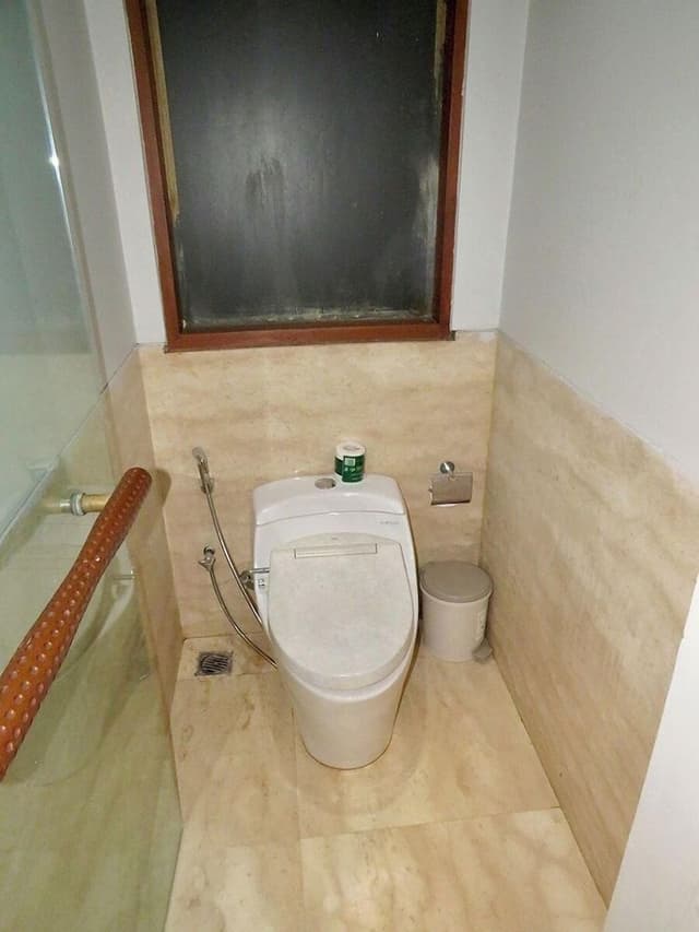 Deluxe Room with Pool Access
