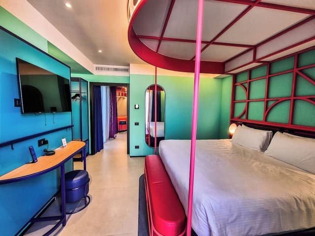Suite, 1 Queen Bed