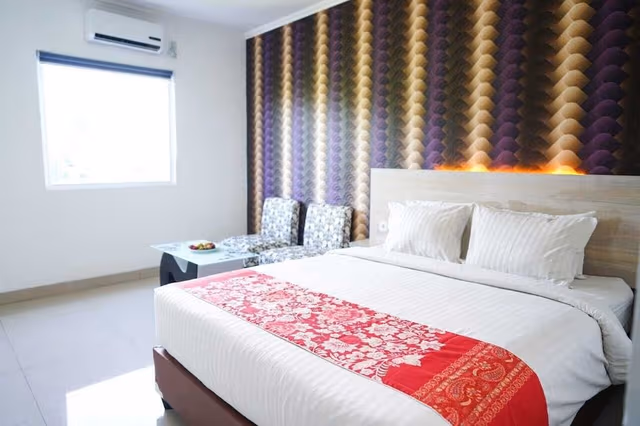 Executive Room