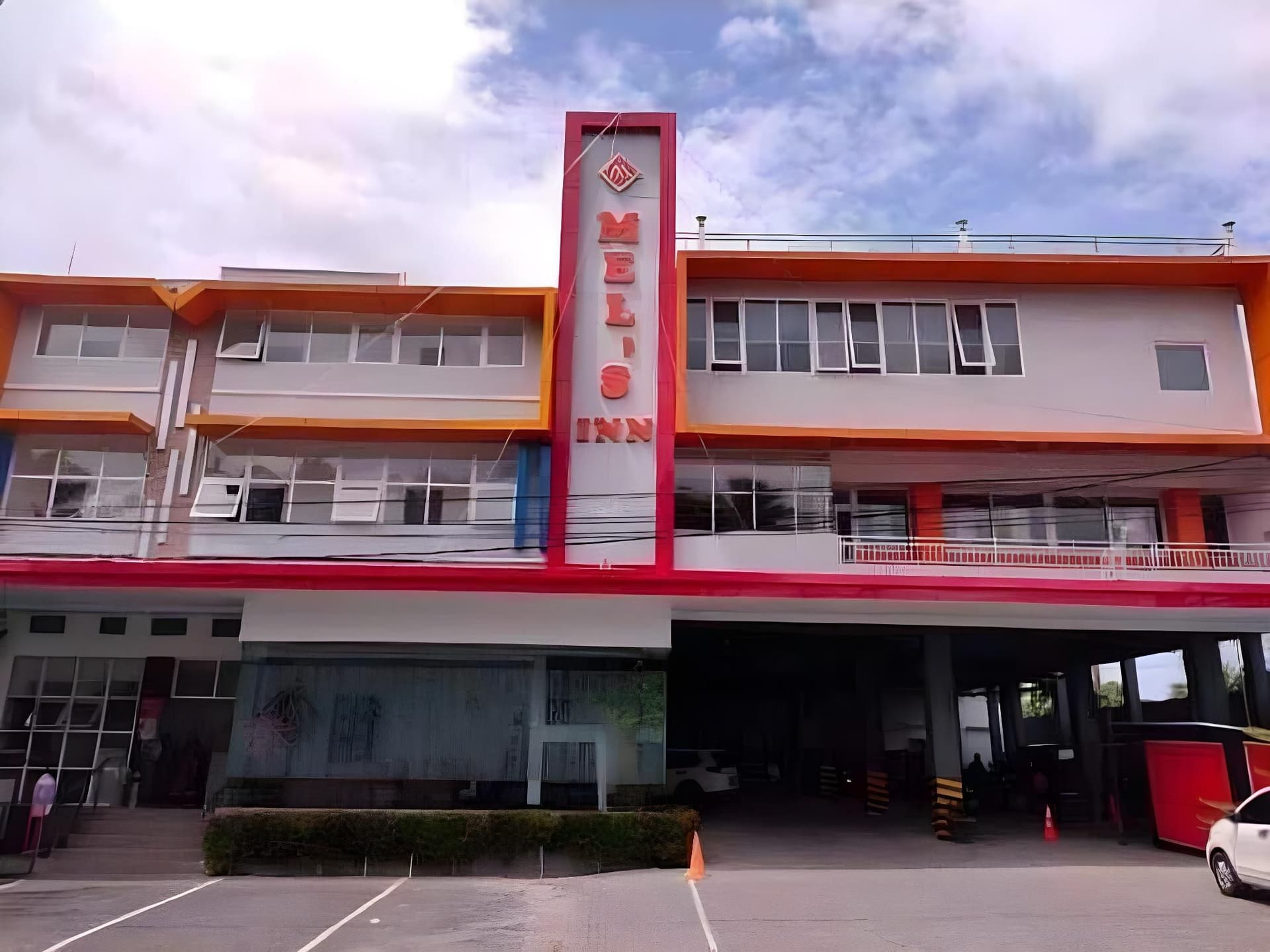 MEL'S INN MANADO MEL'S INN MANADO