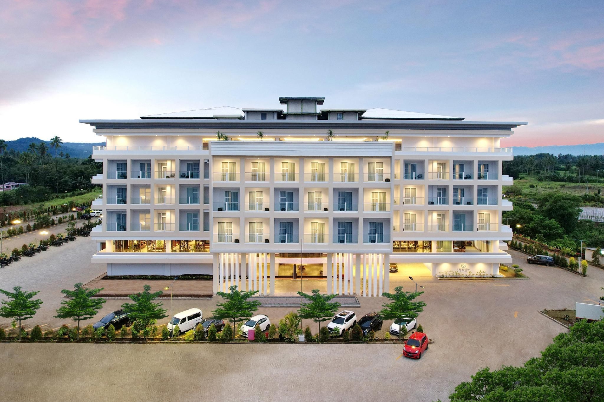 เดอะ เซนทรา โฮเทล มานาโด (The Sentra Hotel Manado)0