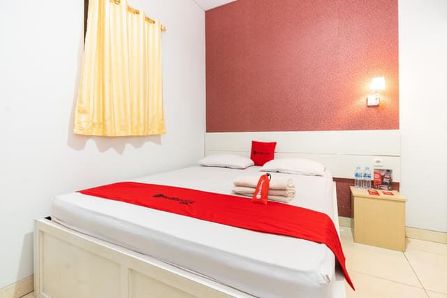 RedDoorz Room