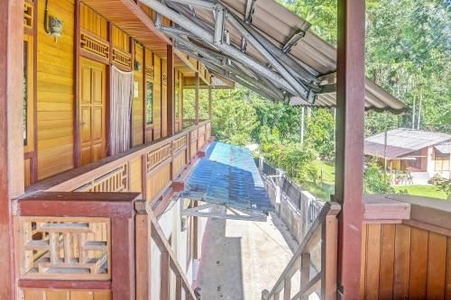 Spot ON 91799 Sosonopan Homestay Near Lantamal Viii Manado0