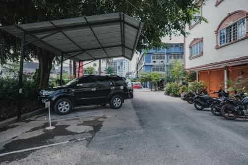 RedDoorz near Nagoya Hill Mall Batam 5 RedDoorz near Nagoya Hill Mall Batam 5