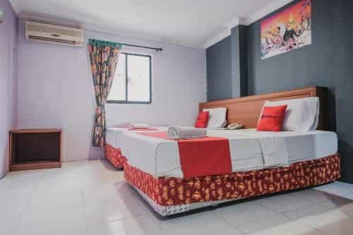 RedDoorz near Nagoya Hill Mall Batam 5 RedDoorz near Nagoya Hill Mall Batam 5