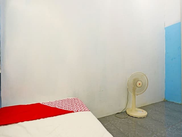 Economy Single Room