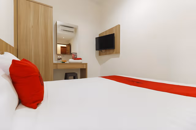 RedDoorz Room