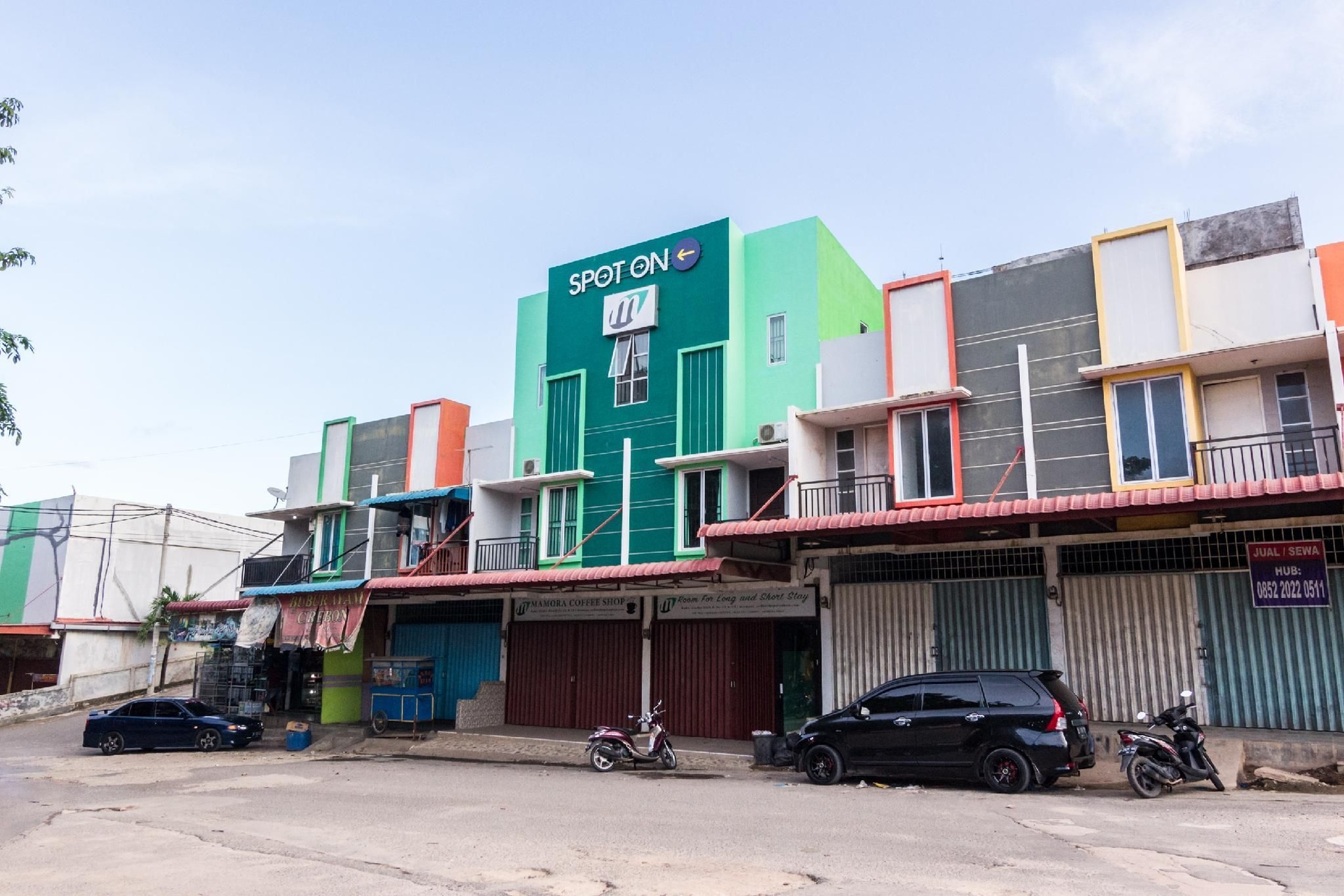 OYO 1917 Mamora Homestay0