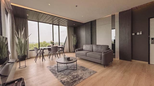 Executive Suite