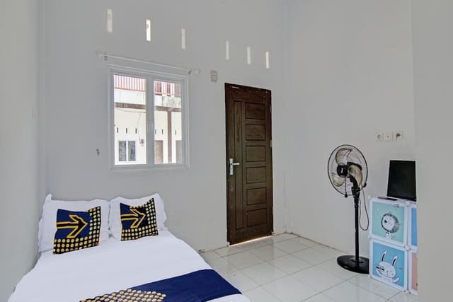 Economy Single Room