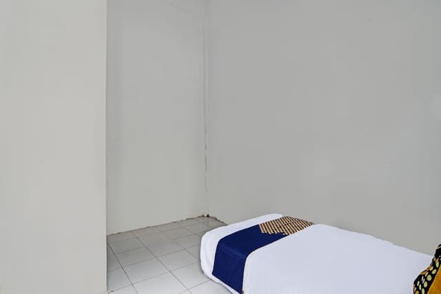 Economy Single Room