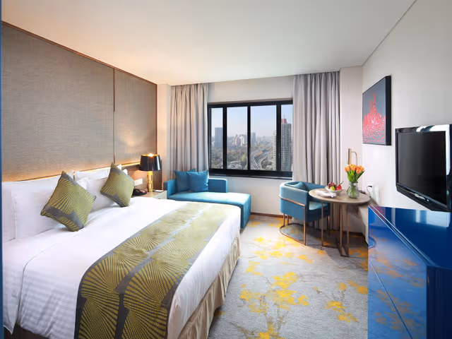 Deluxe Room with 1 King Bed