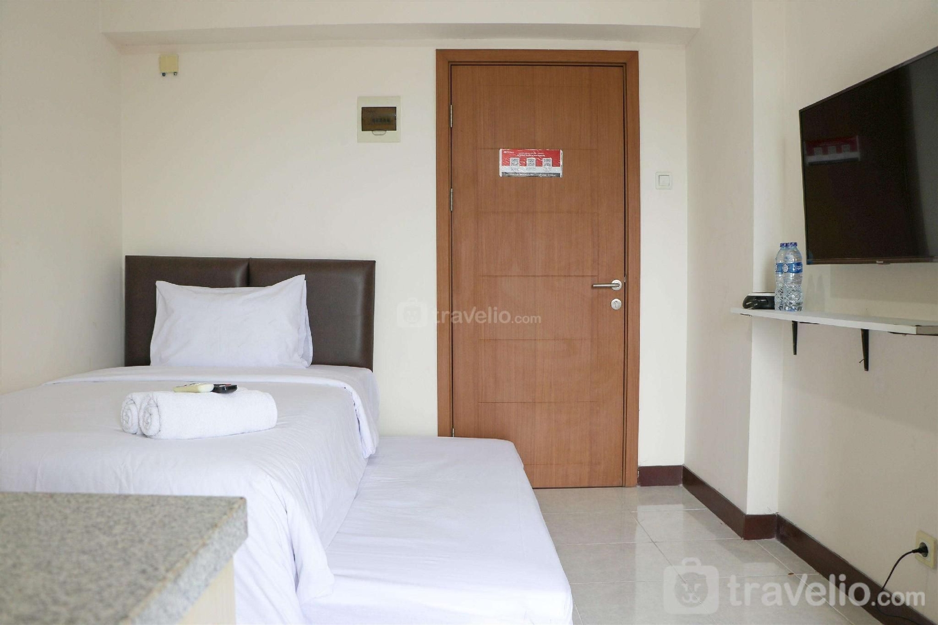 Simple Living Studio Cinere Resort By Travelio4