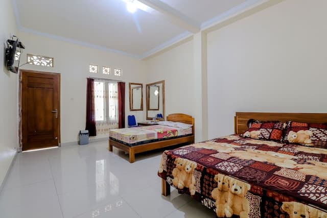Deluxe Family Room