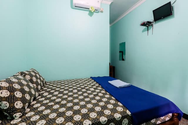 Standard Air Conditioning Room