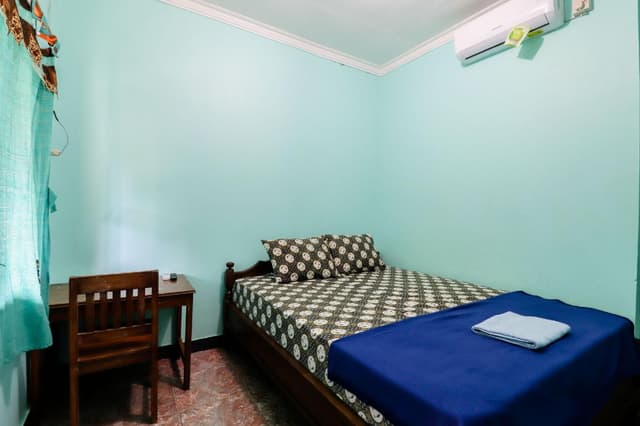 Standard Air Conditioning Room