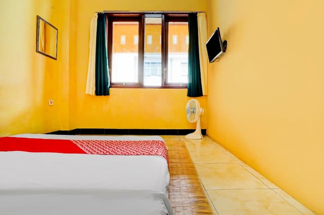 Economy Double Room