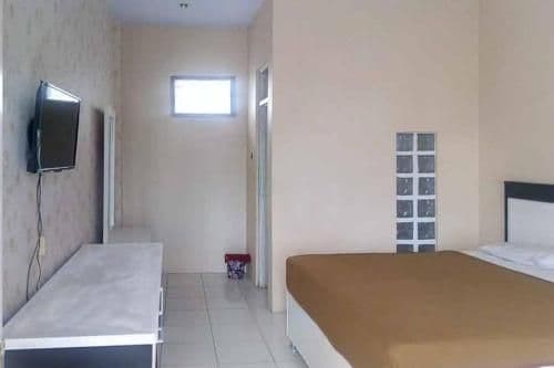 RedDoorz Room