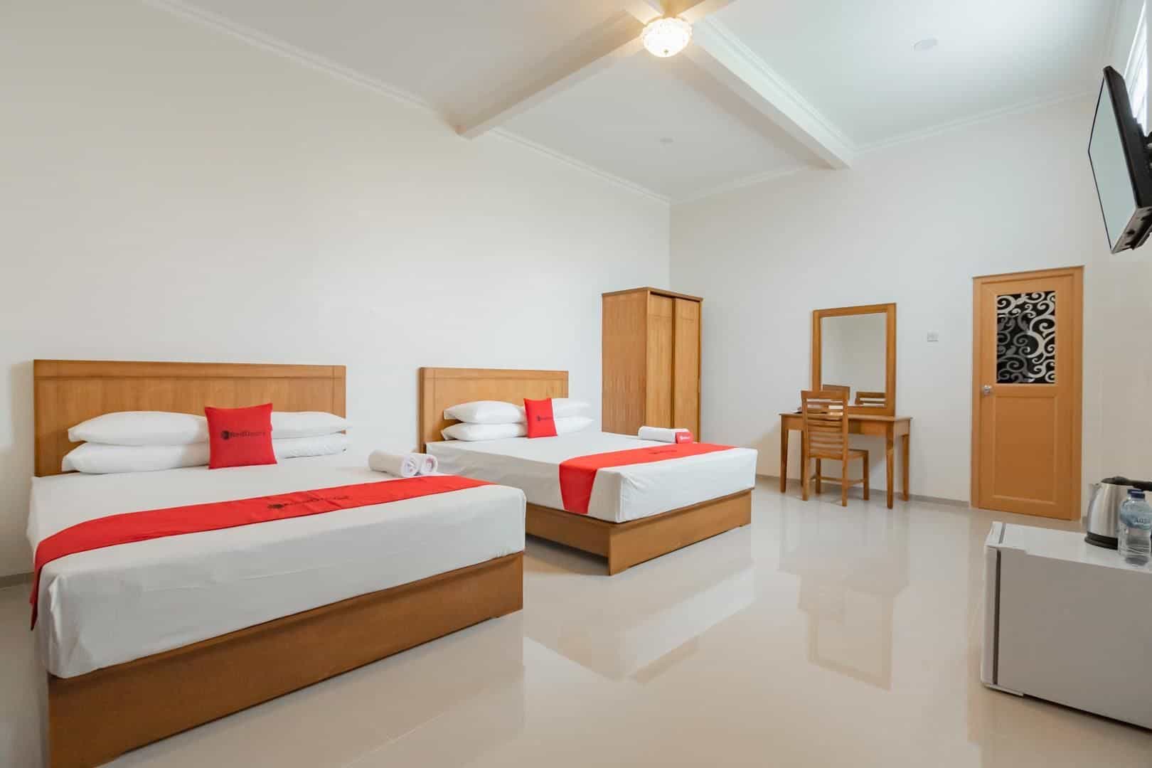 RedDoorz Syariah Plus @ Perintis Guesthouse Tasikmalaya RedDoorz Syariah Plus @ Perintis Guesthouse Tasikmalaya