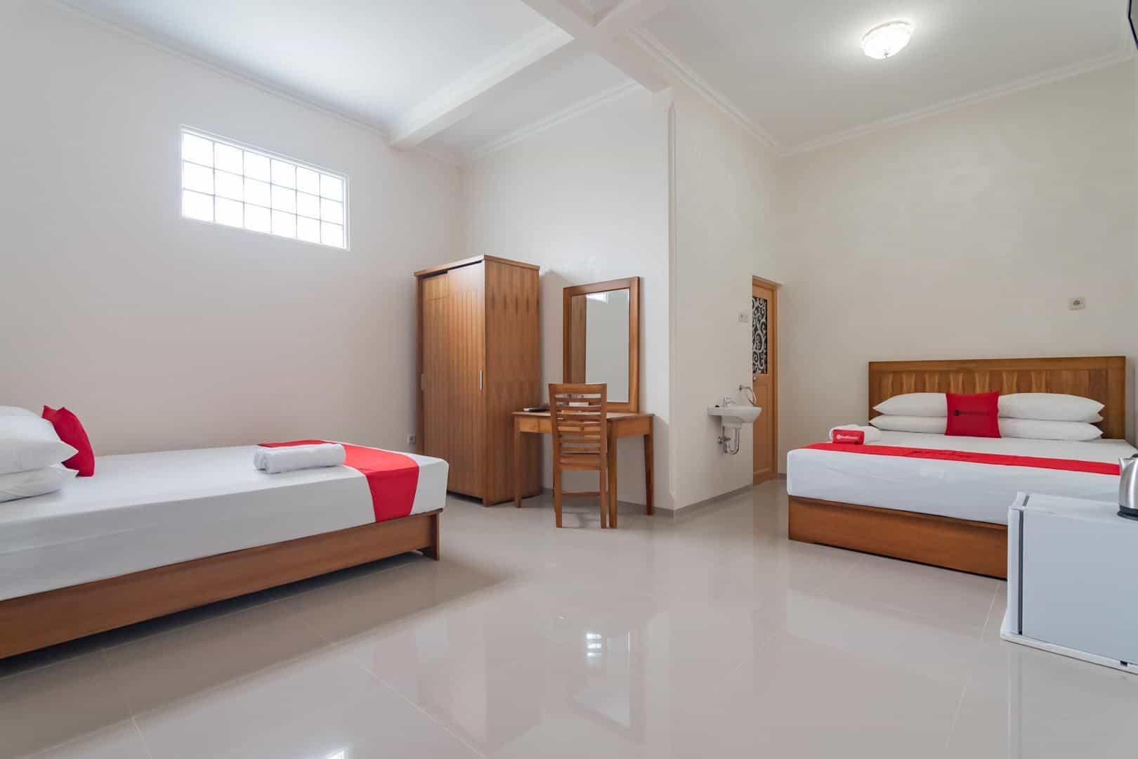 RedDoorz Syariah Plus @ Perintis Guesthouse Tasikmalaya RedDoorz Syariah Plus @ Perintis Guesthouse Tasikmalaya