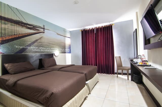 Deluxe Room Twin Bed