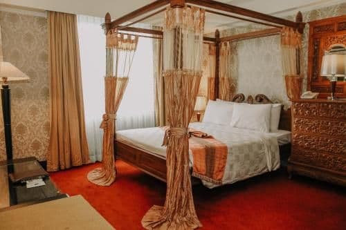 Executive Suite