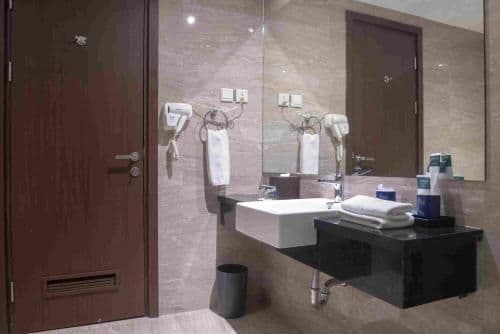 Aston Suite