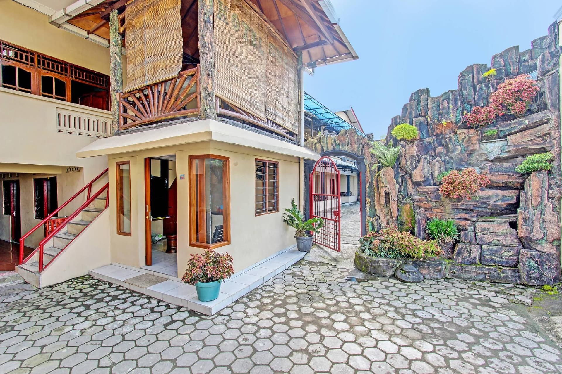 OYO 91353 Hotel Surya Andesa OYO 91353 Hotel Surya Andesa