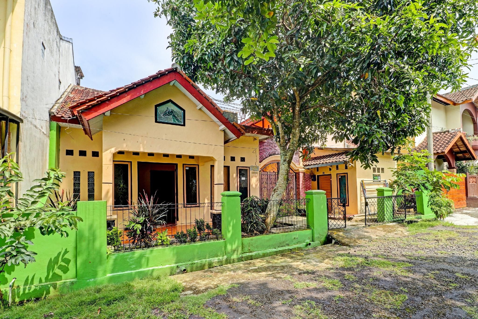 OYO Life 91478 Wisma Aura Syariah0