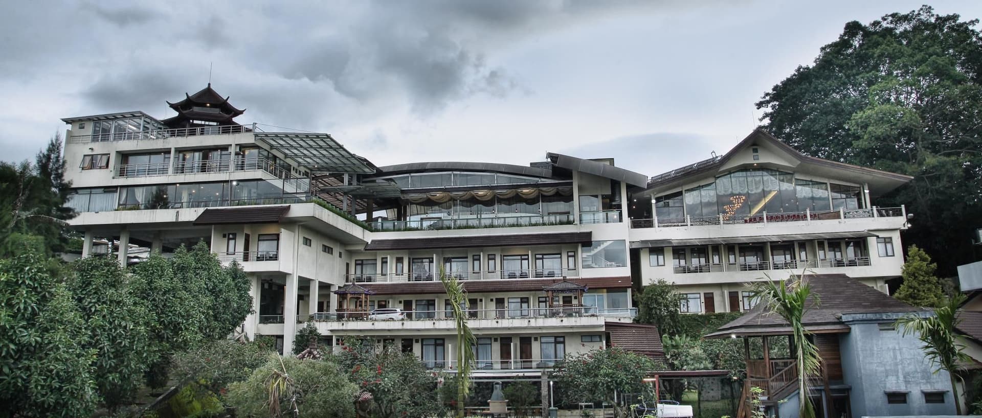 โรงแรมจิอันจูร์ ซิปานัส โรงแรมจิอันจูร์ ซิปานัส